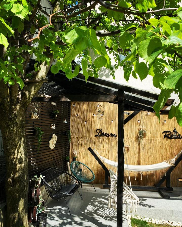 Queen'S Heart Guesthouse Törcsvár Kültér fotó
