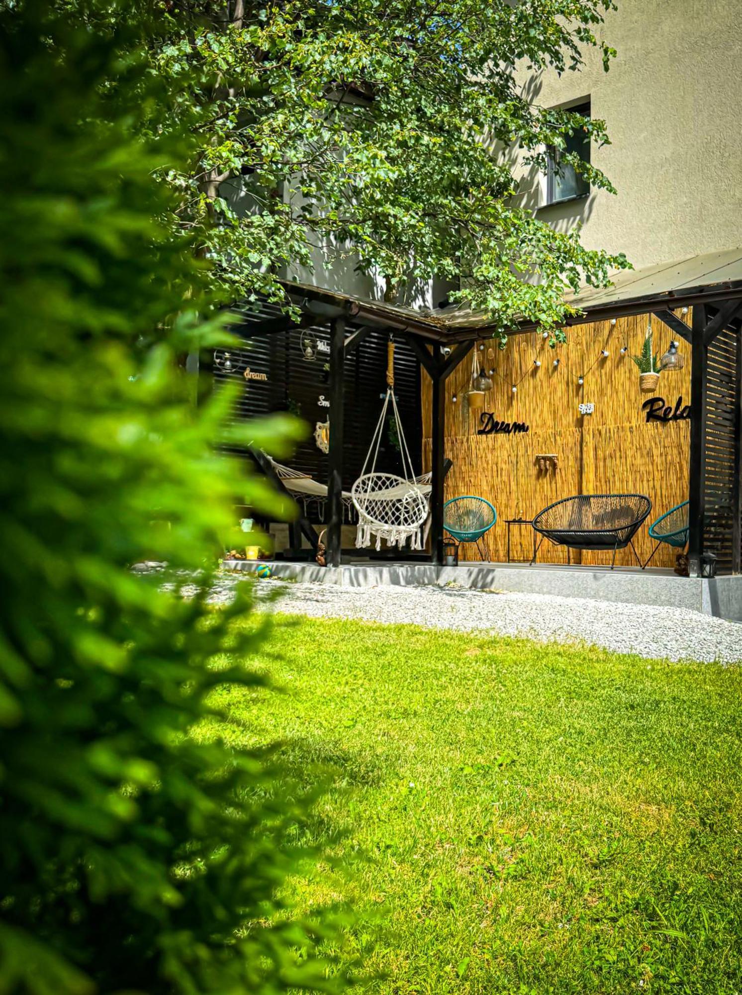 Queen'S Heart Guesthouse Törcsvár Kültér fotó